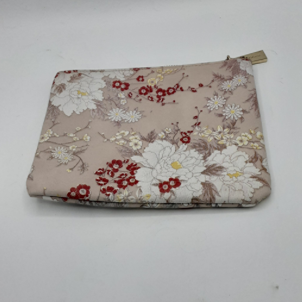 Big Buddha Wild Flowers Floral Cosmetics Travel Bag.